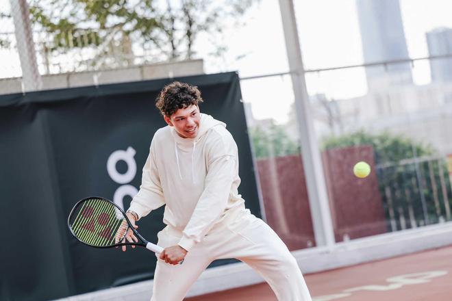 两支球队之 两支球队之